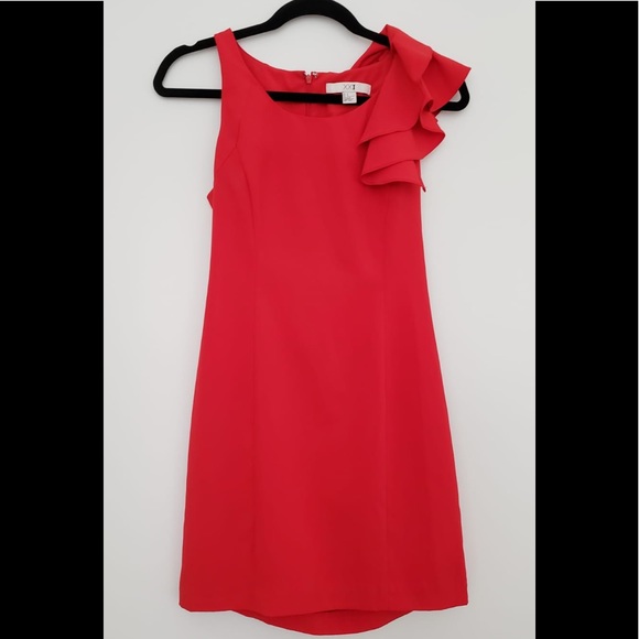 Dress - Picture 1 of 3